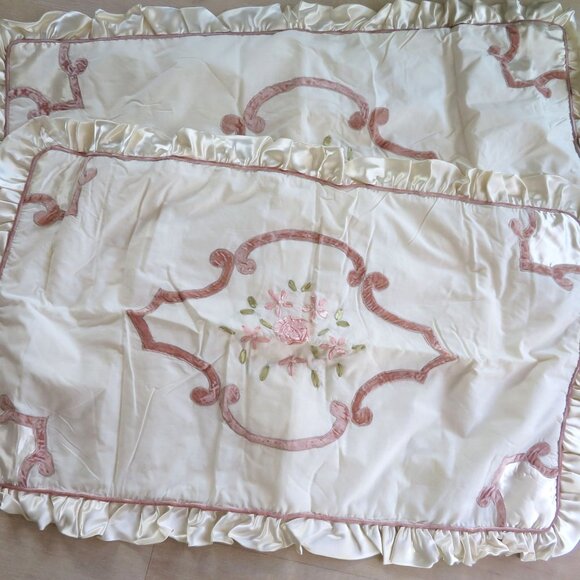 New Vintage King Shams Bedskirt Set Silk Ribbon Rose Velvet Design Cream Satin - Picture 2 of 16